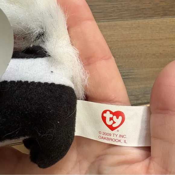 (2009) McDonald’s Ty Teenie Beanie 30th Anniversary “Skunkers” the Skunk 5” - Picture 3 of 5